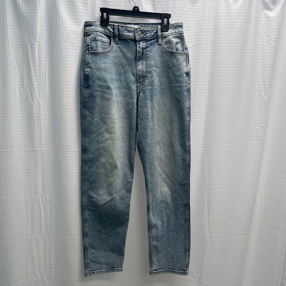 Abercrombie & Fitch The Mom High Rise Jeans Light Wash Blue Size 27 4R Straight